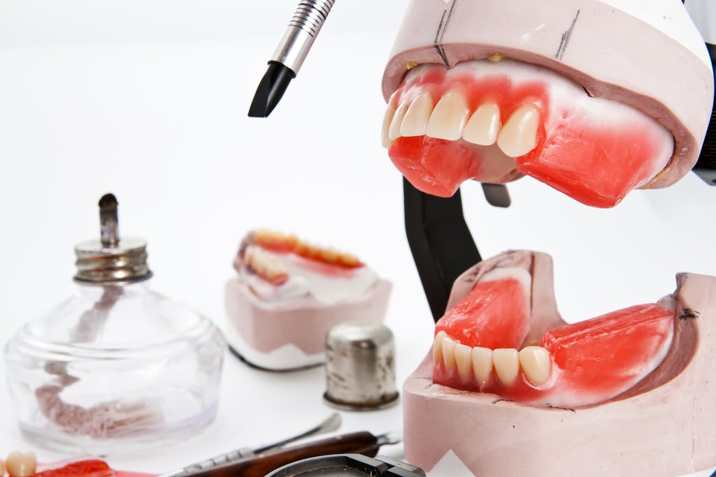 Clinique de Denturologie de LAssomption | 301 Rue Saint Ignace, LAssomption, QC J5W 1M9, Canada | Phone: (450) 589-3449