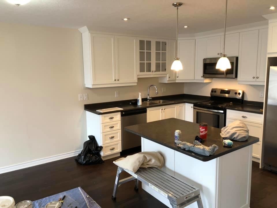 Finishing Touch Painting | 74 Jasper Ave, Smiths Falls, ON K7A 4C9, Canada | Phone: (613) 299-9039
