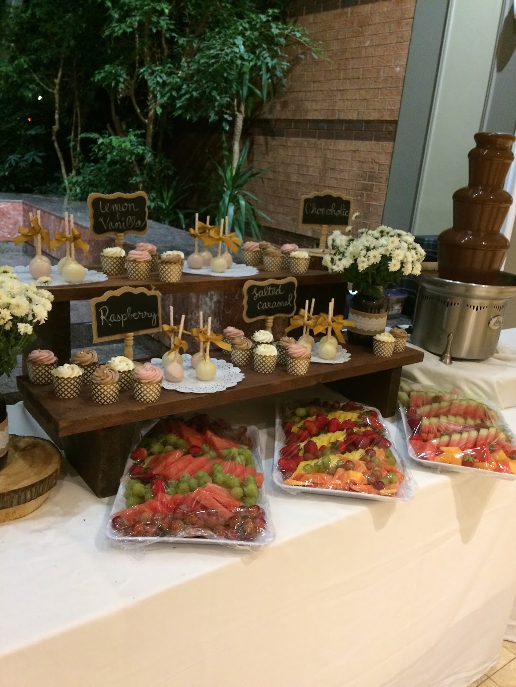 Chocolate Fountains | 115 Woodstream Blvd, Woodbridge, ON L4L 8K5, Canada | Phone: (416) 712-4725