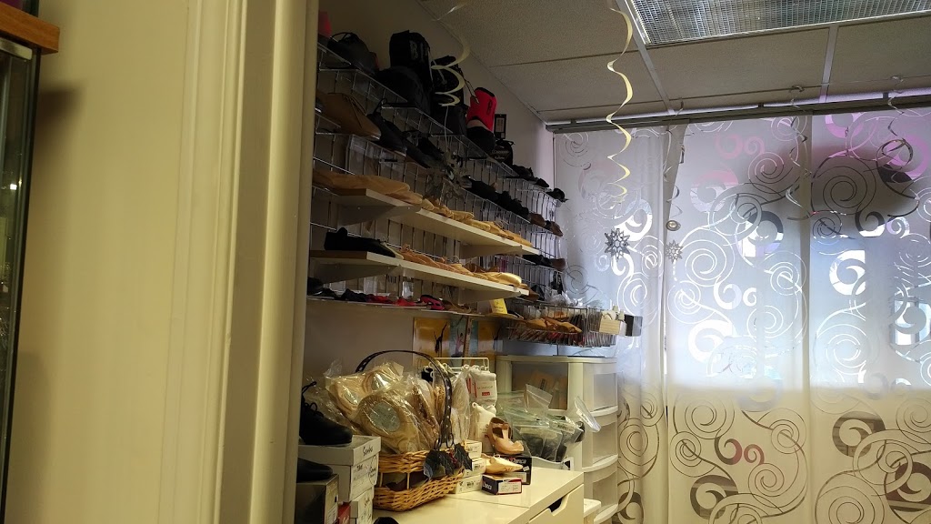 Lilybear Dance Boutique | 496 Adelaide St, Woodstock, ON N4S 4B4, Canada | Phone: (519) 537-8444