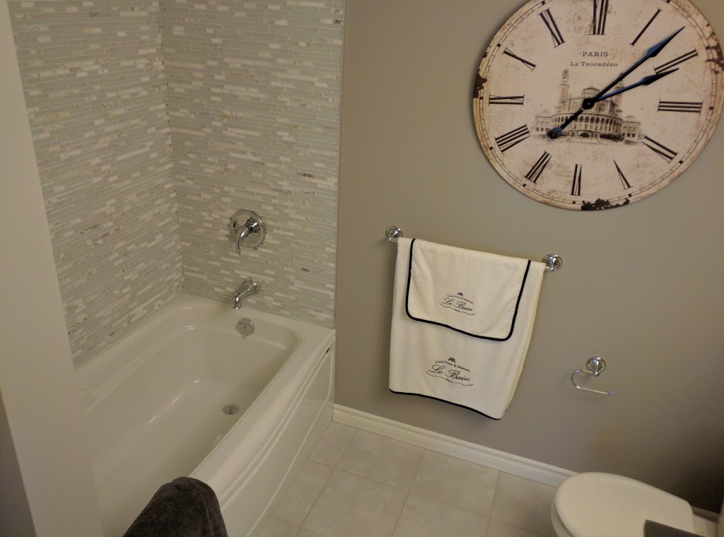 Royal Homes Wingham Design Centre | 40498 Amberley Rd, Wingham, ON N0G 2W0, Canada | Phone: (519) 357-2444