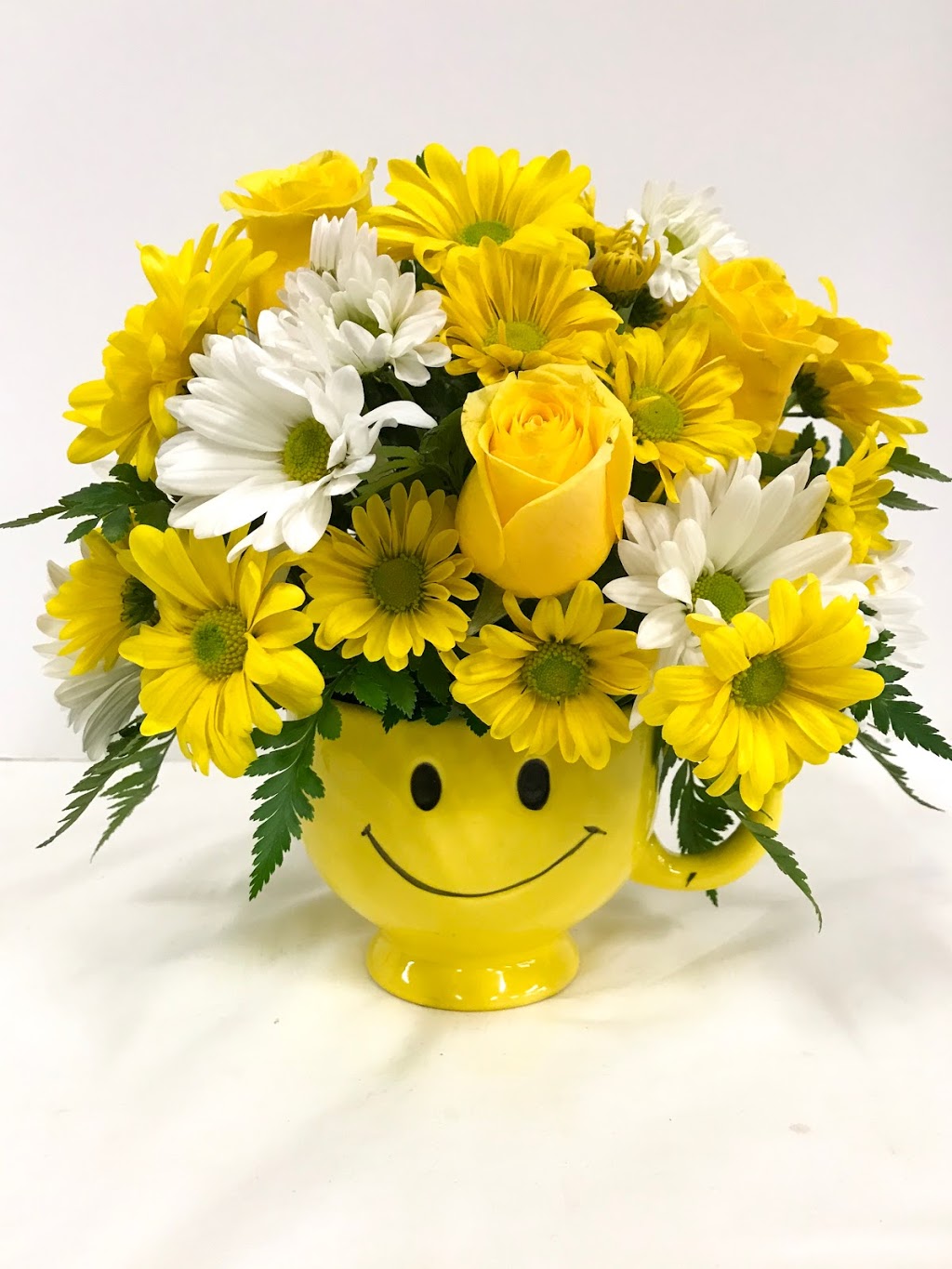 Mount Pearl Florist | 160 Trans Canada Hwy, Mount Pearl, NL A1N 2P3, Canada | Phone: (709) 364-4095