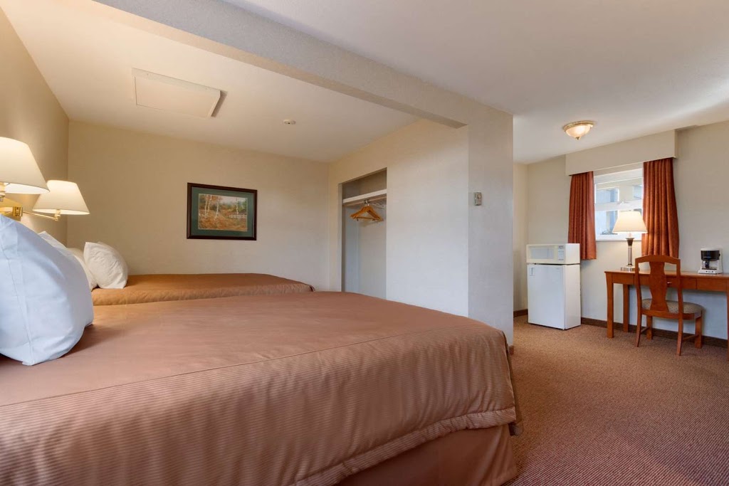 Travelodge by Wyndham Langley City | 21653 Fraser Hwy, Langley City, BC V3A 4H1, Canada | Phone: (604) 533-4431