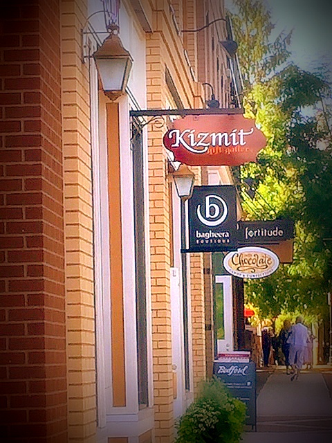 Kizmit Gift Gallery | 9220 Glover Rd #150, Langley City, BC V1M 2R4, Canada | Phone: (604) 881-0066