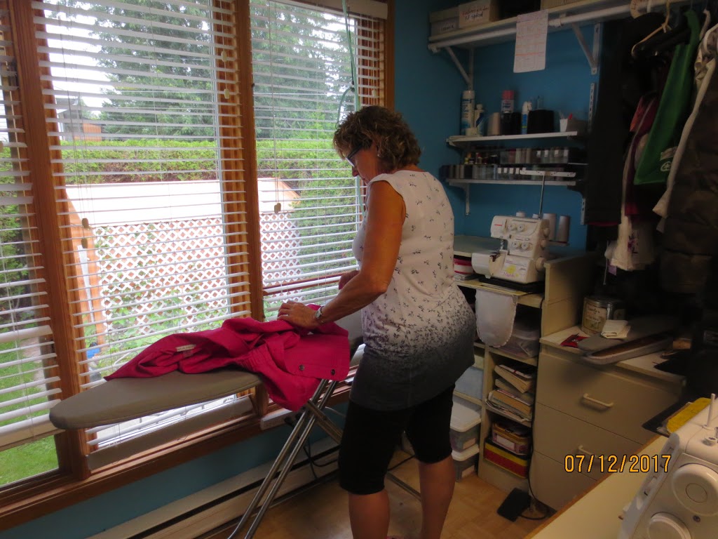Chez Ma Couturière - Diane Choquette | 830 Rue Caroline, Sherbrooke, QC J1E 3L9, Canada | Phone: (819) 565-5286