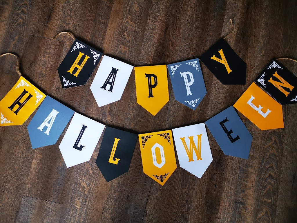 Railway Wife Creations | 209 Oakland Dr APT 605, Hamilton, ON L8E 1B8, Canada | Phone: (289) 683-4740