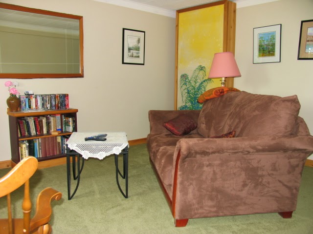 Higgins Inn | 10150 Douglas Bay Rd, Powell River, BC V8A 5C1, Canada | Phone: (604) 487-1119