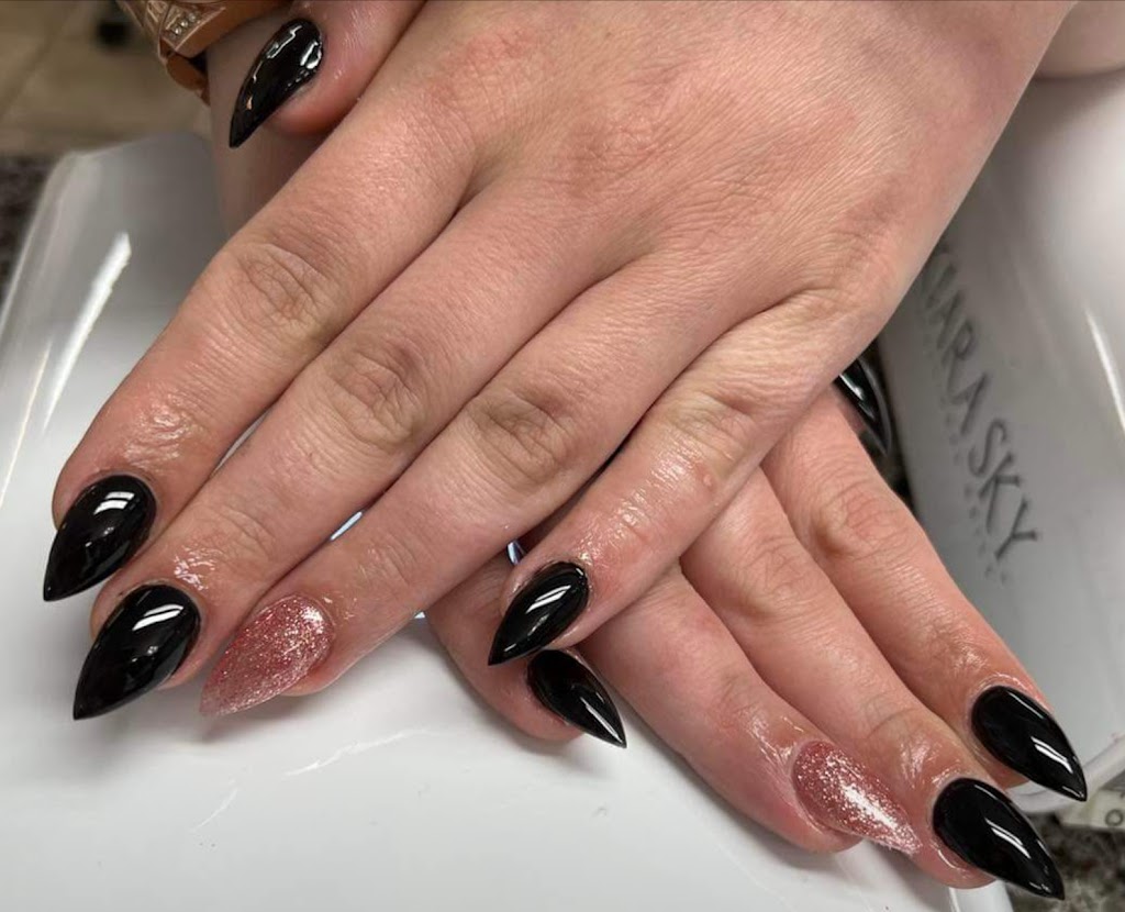 MODEL NAILS MONCTON | 92 Champlain St, Dieppe, NB E1A 1N6, Canada | Phone: (506) 388-8838