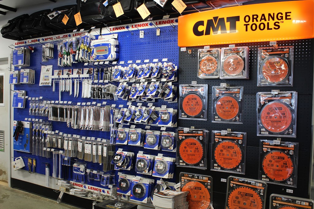 Location DOutils Thetford | 1425 Bd Frontenac E, Thetford Mines, QC G6G 7Z5, Canada | Phone: (418) 335-5245