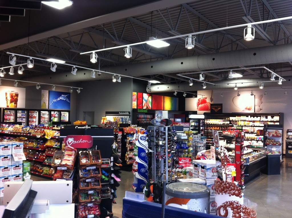 Petro-Canada | 405 Rue de Carillon, Saint-Jean-sur-Richelieu, QC J3B 4C1, Canada | Phone: (450) 376-6771