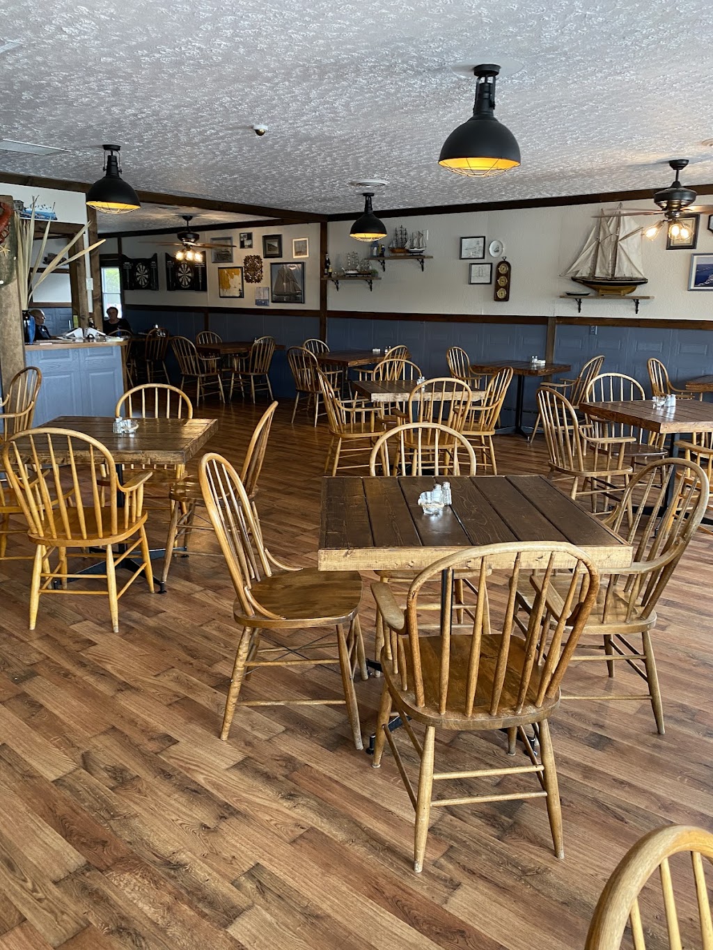 The Slippery Oyster Licensed Restaurant | 22715 Nova Scotia Trunk 7, Sheet Harbour, NS B0J 3B0, Canada | Phone: (902) 885-2293