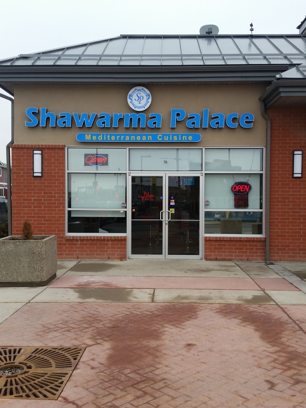 Shawarma Palace | 960 Yankee Valley Blvd #114, Airdrie, AB T4A 2E4, Canada | Phone: (403) 980-0228
