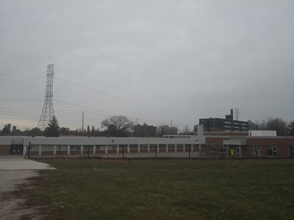 Forest Glen Public School | 3400 Ponytrail Dr, Mississauga, ON L4X 1V5, Canada | Phone: (905) 625-1462