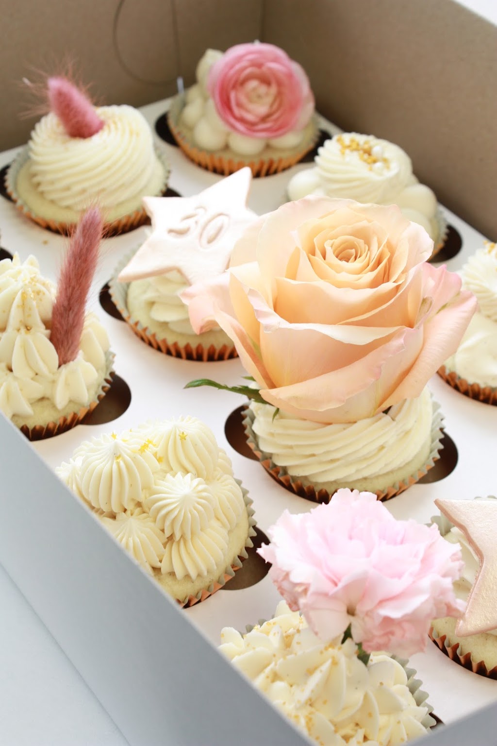 Henriette Atelier Desserts | 42 Rue St Georges, Saint-Jérôme, QC J7Z 4Y9, Canada | Phone: (450) 275-6888