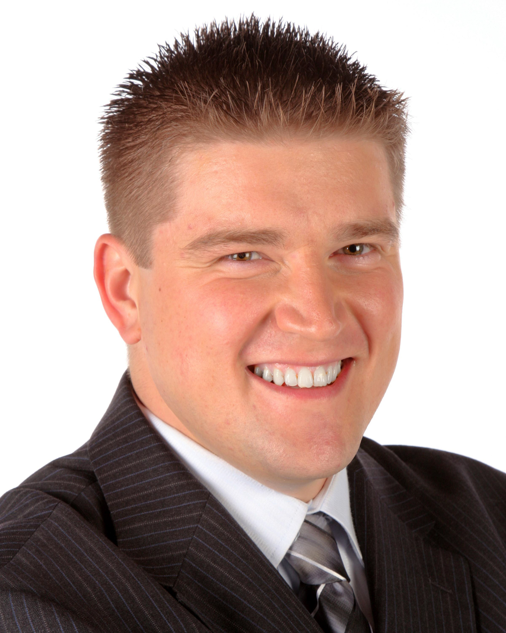 Dragos Ruxandu Courtier Immobilier Royal LePage Tradition Saint- | 3120 Boulevard Moïse-Vincent Suite 202, Saint-Hubert, QC J3Y 0C4, Canada | Phone: (514) 777-5128