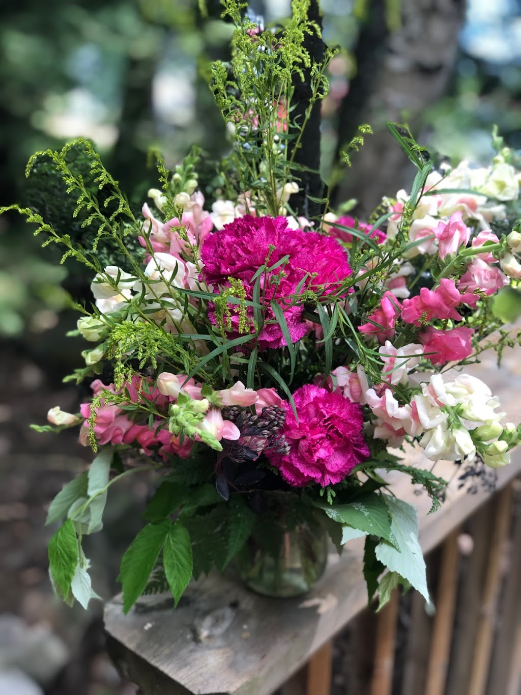Adourian Florals | 18 Pebblecreek Dr, Kitchener, ON N2A 4J8, Canada | Phone: (519) 404-5156