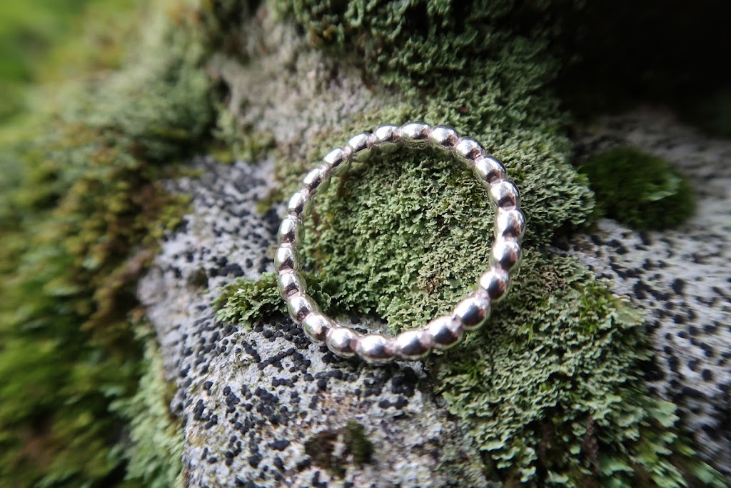 Esnce Jewels | 10 Clear Lake Island #24, Seguin, ON P2A 2W8, Canada | Phone: (647) 500-4378