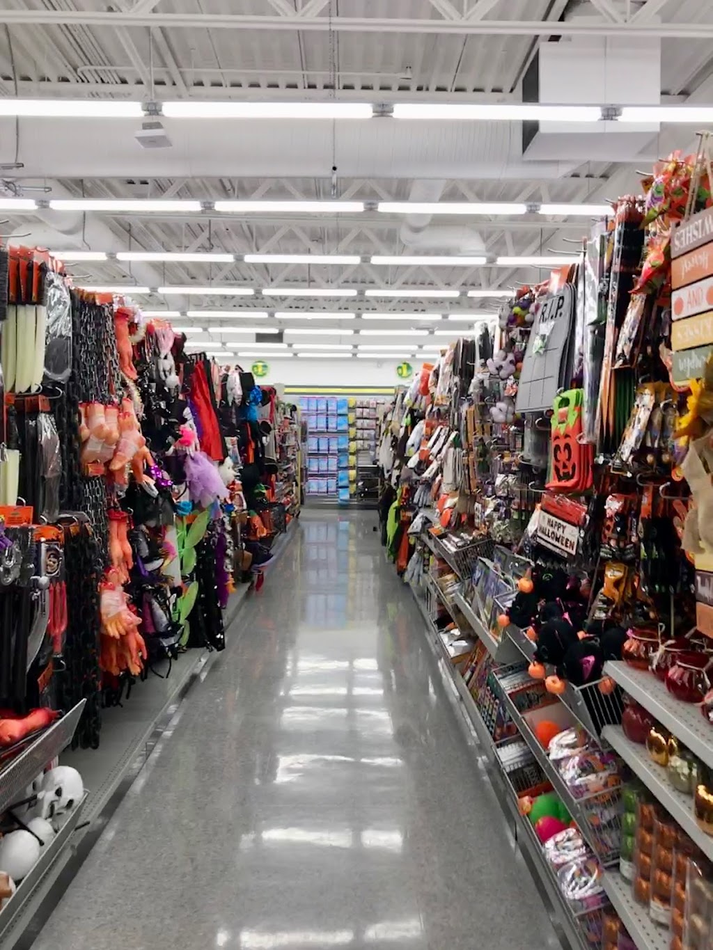 Dollarama | Glenmore Square, 7740 18 St SE, Calgary, AB T2C 2N5, Canada | Phone: (403) 441-0620
