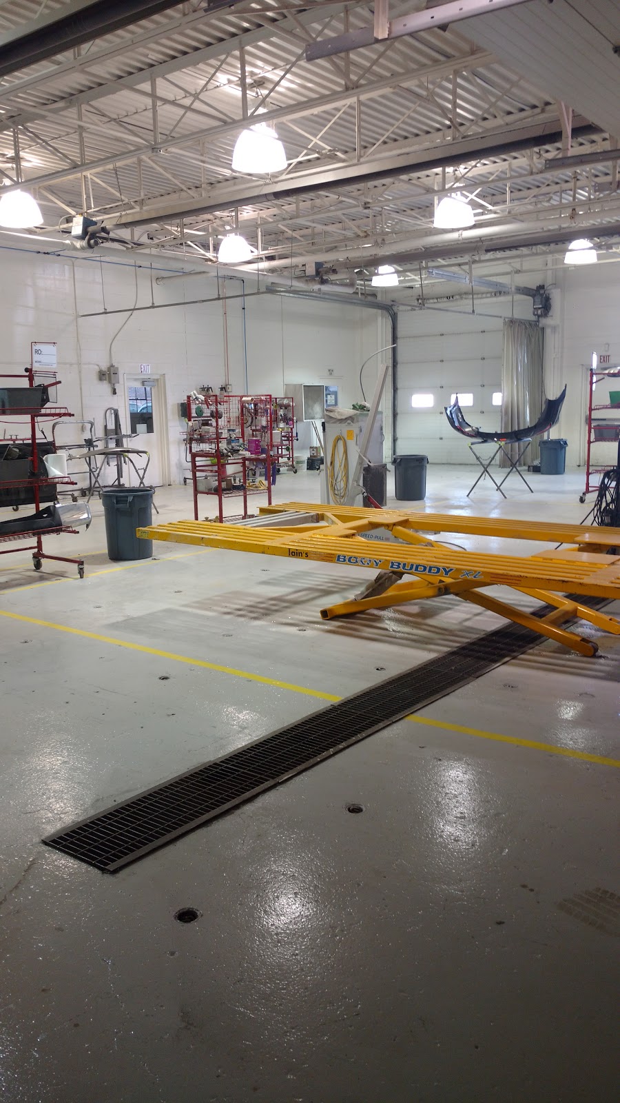 Performance Collision Grimsby | 569 Main St W Unit B, Grimsby, ON L3M 1V1, Canada | Phone: (905) 643-1221