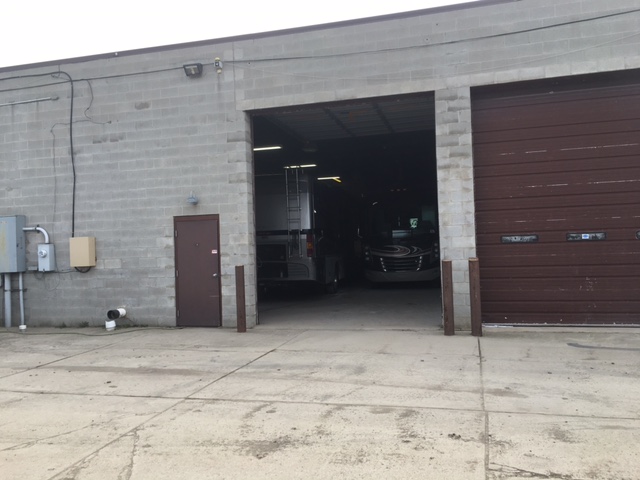 Bayview Collision Inc | 35215 Cricklewood Blvd, New Baltimore, MI 48047, USA | Phone: (586) 646-4685
