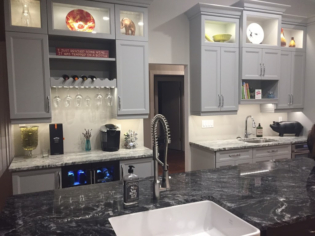 Dale Kitchen & Bath Inc. | 966 Parkinson Rd, Woodstock, ON N4S 7W3, Canada | Phone: (519) 421-0142