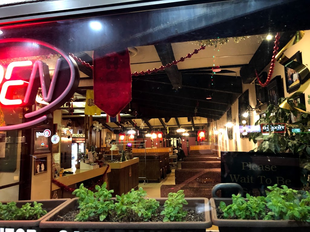 Nits Thai Food Ltd | 124 Main St N, Moose Jaw, SK S6H 3J7, Canada | Phone: (306) 694-6404
