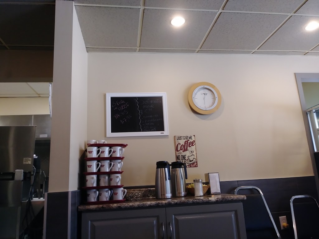 Chicken Chef | 10 Main St, Niverville, MB R0A 0A1, Canada | Phone: (204) 388-6377