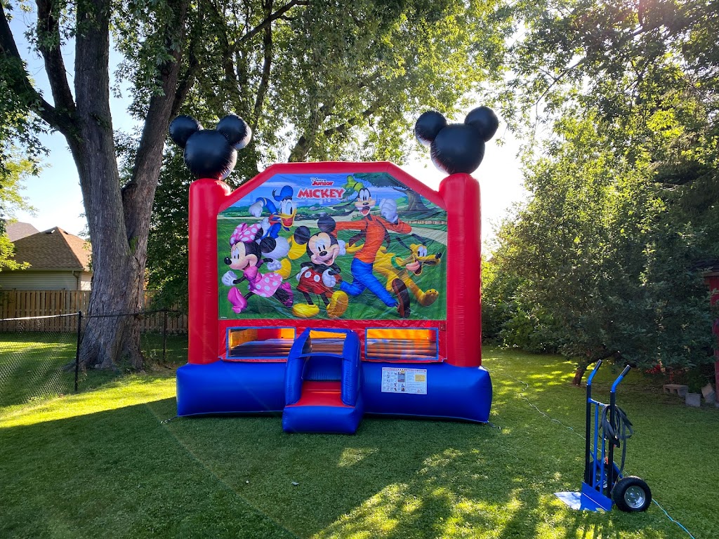 Inflatable Bouncy Castles | 201 White Oaks Ct, Whitby, ON L1P 1A1, Canada | Phone: (905) 926-2716
