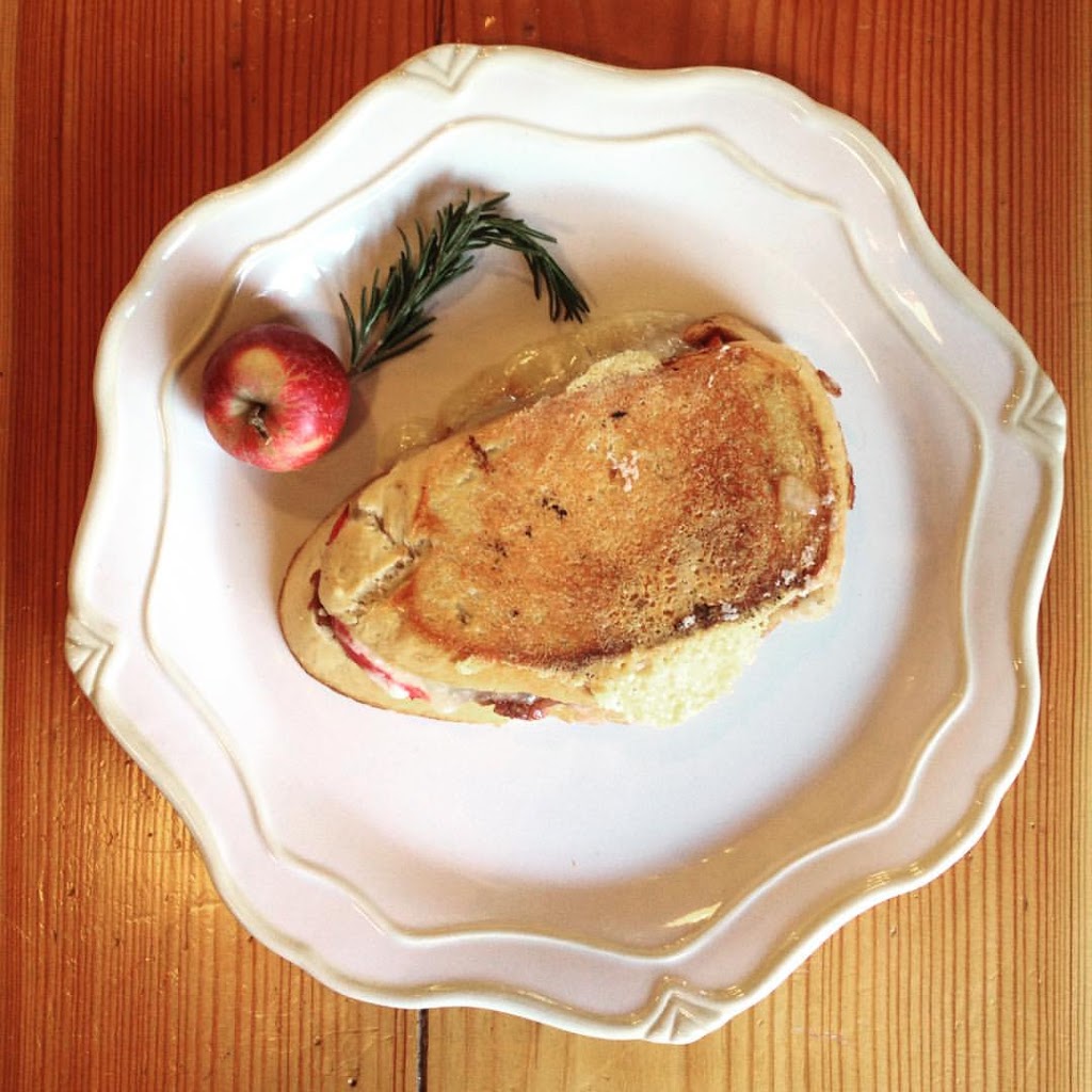 The Wild Oak Cafe & Community Market | 2539 Pleasant Valley Blvd, Armstrong, BC V0E 1B1, Canada | Phone: (778) 442-2028