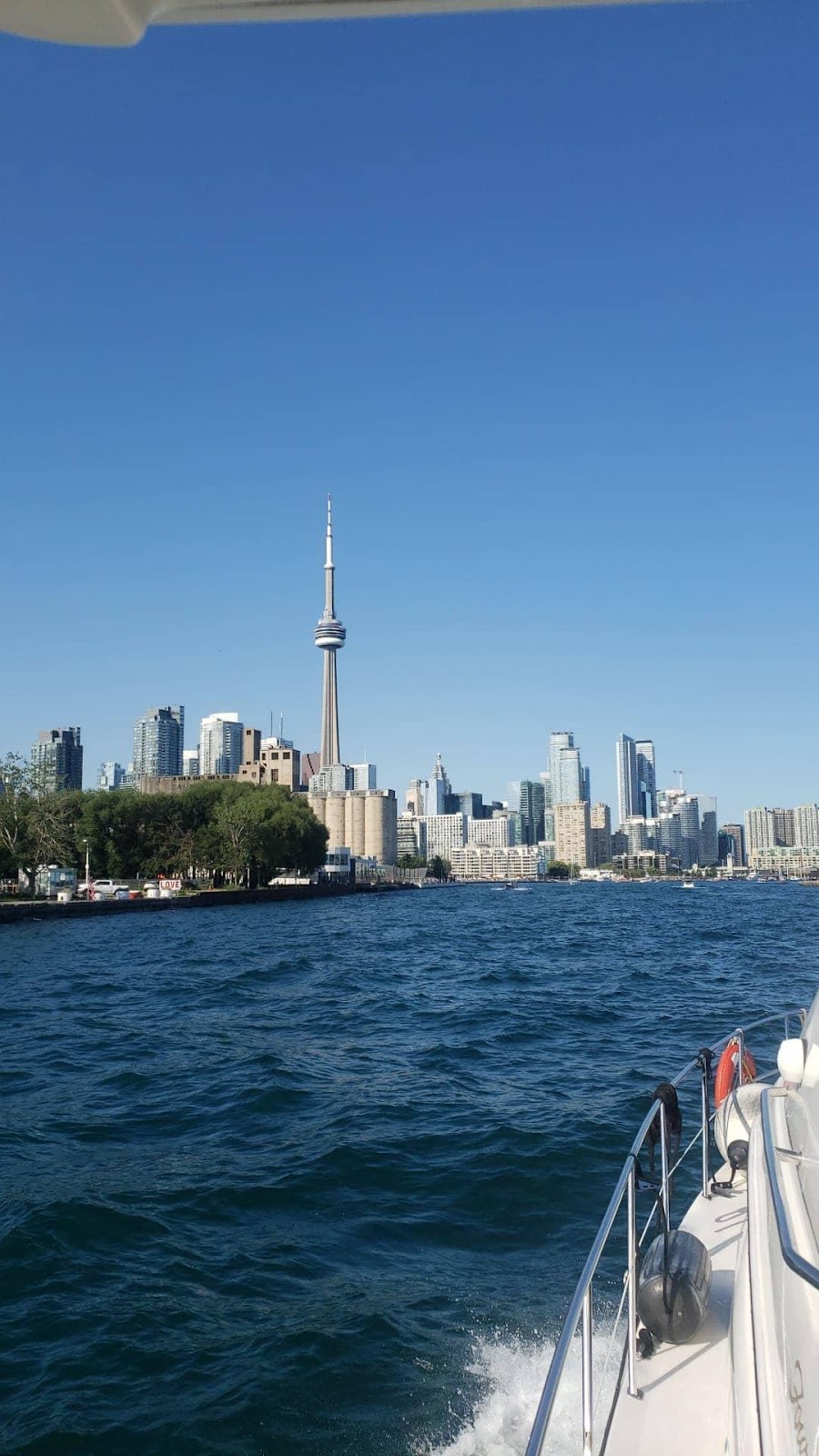 Yacht Club Toronto Charters | 1 Port St E, Mississauga, ON L5G 2T2, Canada | Phone: (647) 237-4895