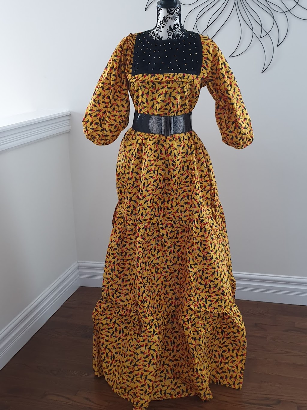 Desk To Dinner Styles (DTD Styles) | Basinview Dr, Bedford, NS B4A 3N4, Canada | Phone: (902) 448-1590