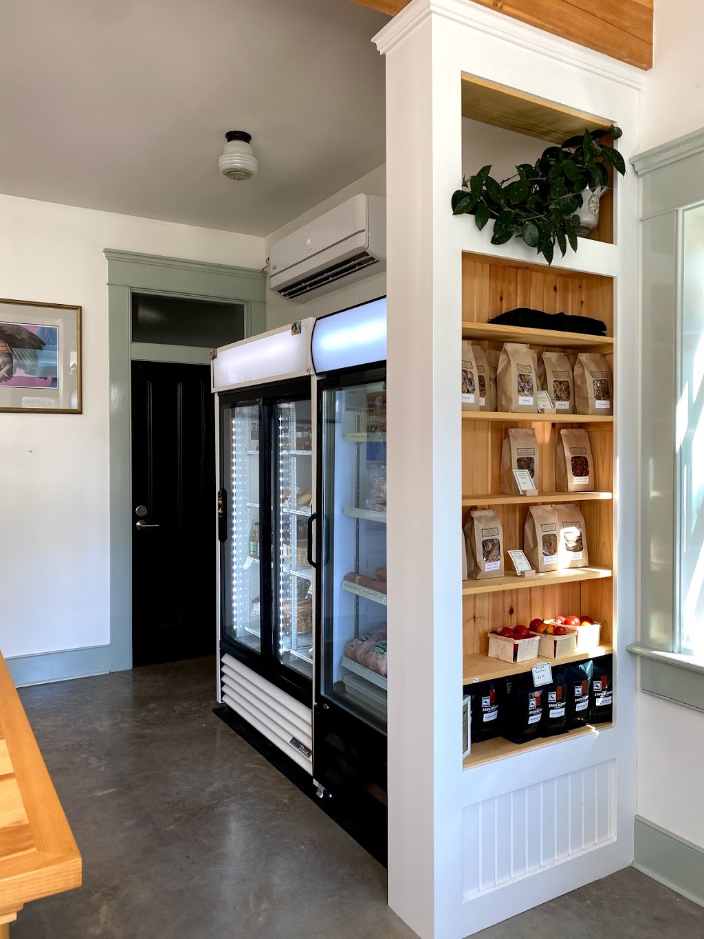 Kissing Bridge Sweets and Meats | 302 Kissing Bridge Rd, Lunenburg, NS B0J 2C0, Canada | Phone: (902) 904-2451