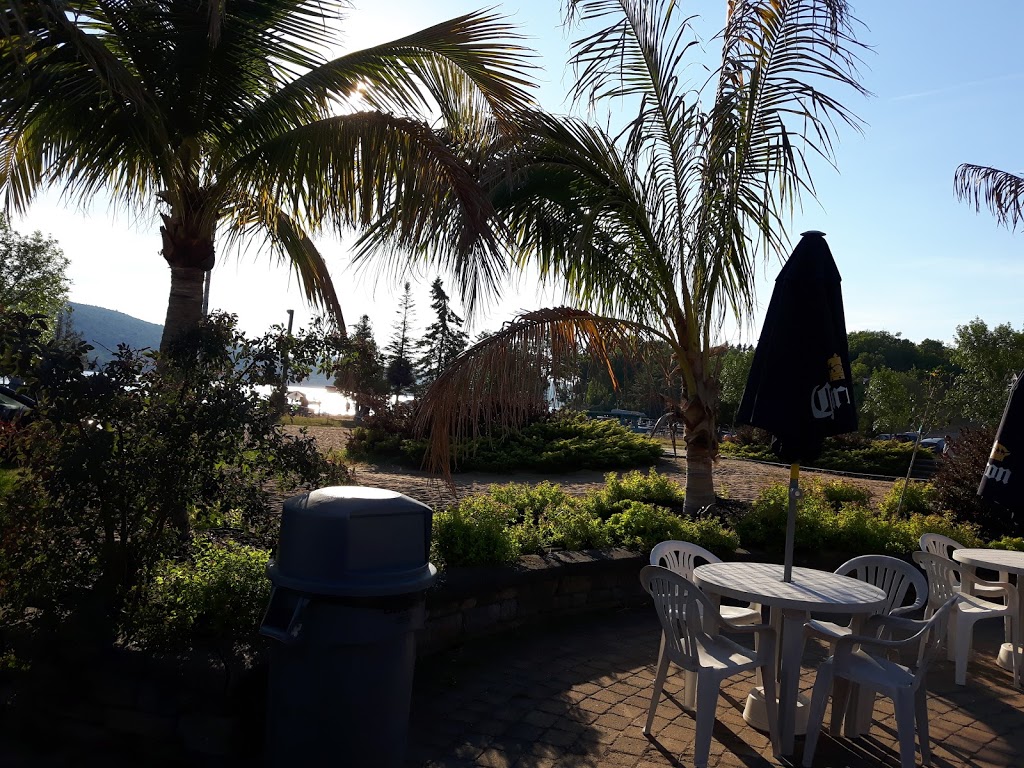 Domaine De La Riviere Aux Pins 100 DU SOLEIL AVE, Fossambaultsurle