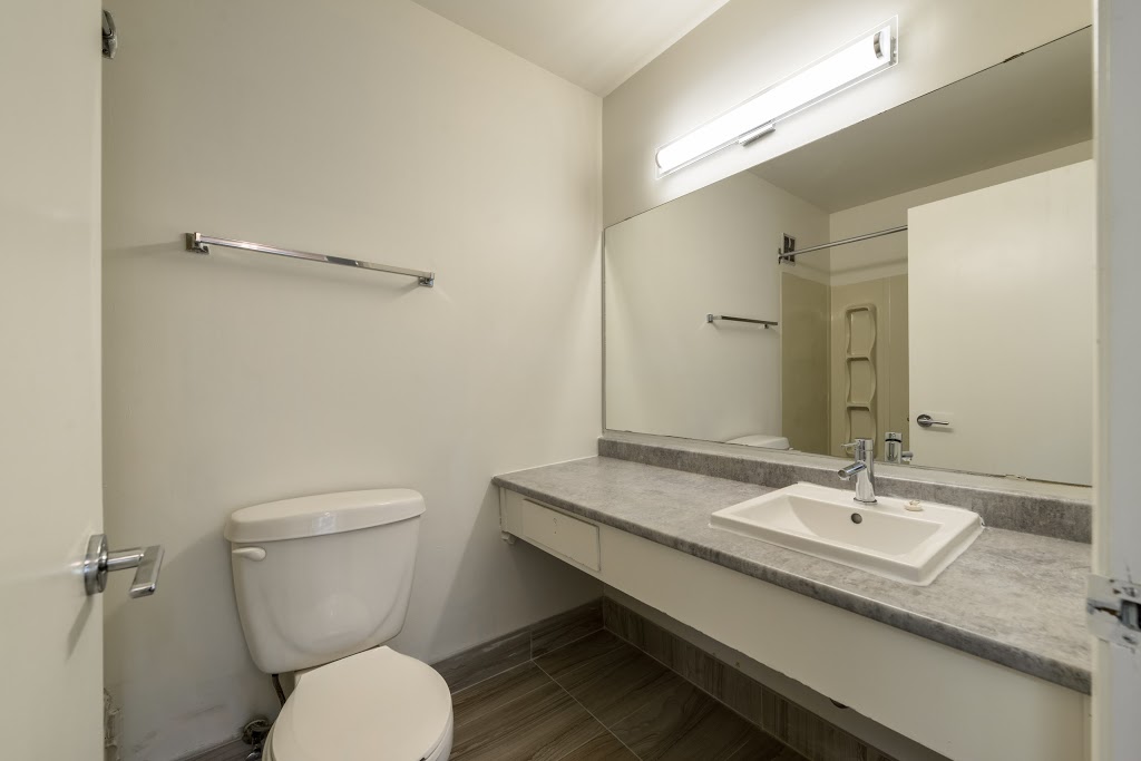 Pinetree Village | 14707 77 St NW, Edmonton, AB T5C 1E7, Canada | Phone: (780) 413-0014
