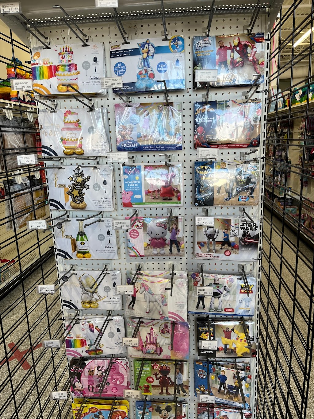 GIGGLES Laval - Party / Balloons / Balloon Delivery - Wedding Supplies / Jouets - Costumes | 1066 Rue Desserte O, Laval, QC H7X 4C9, Canada | Phone: (450) 689-7619