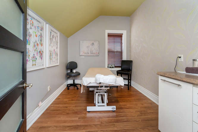 Smooth Solutions Spa & Laser Clinic | 129 Mill St E, Acton, ON L7J 1H9, Canada | Phone: (519) 853-4772