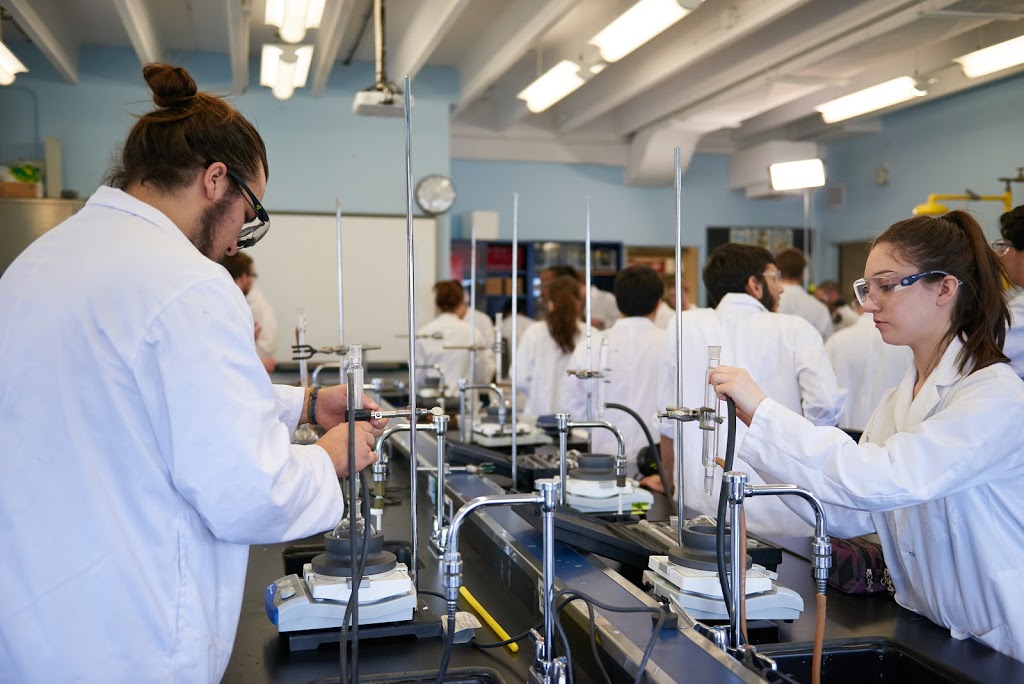 Collège Universel - Campus Gatineau | 101 Rue Saint-Jean-Bosco suite a-2322, Gatineau, QC J8Y 3G5, Canada | Phone: (819) 503-2400