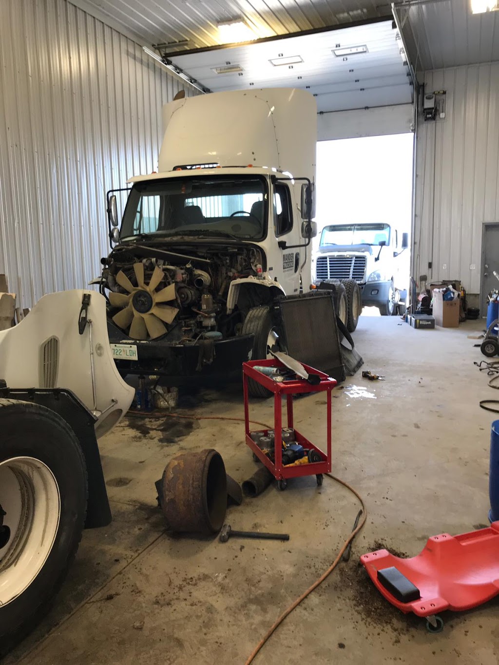 Roadside truck&trailer repair | 1426 Elliott St #5, Regina, SK S4N 3G5, Canada | Phone: (639) 997-4000