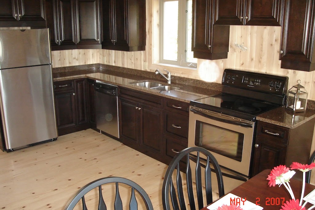 Amsco Solid Surface Canada | 161375 A Line, Owen Sound, ON N4K 5N7, Canada | Phone: (519) 376-5152