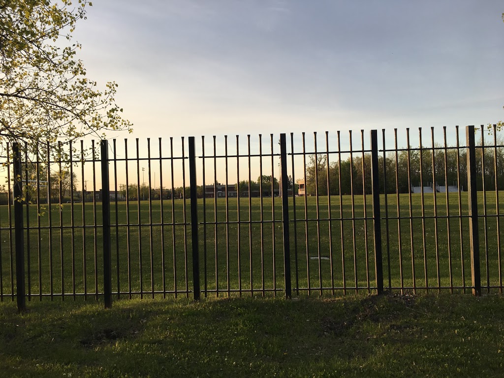 Saint Pauls High School | 2200 Grant Ave, Winnipeg, MB R3P 0P8, Canada | Phone: (204) 831-2300
