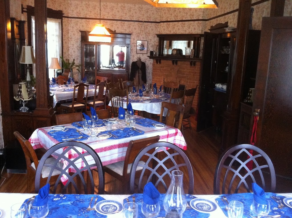 Auberge Manoir Taylor Manor | 540 Route Taylor, St-Georges, Beauce, QC G5Y 5C2, Canada | Phone: (418) 228-7329