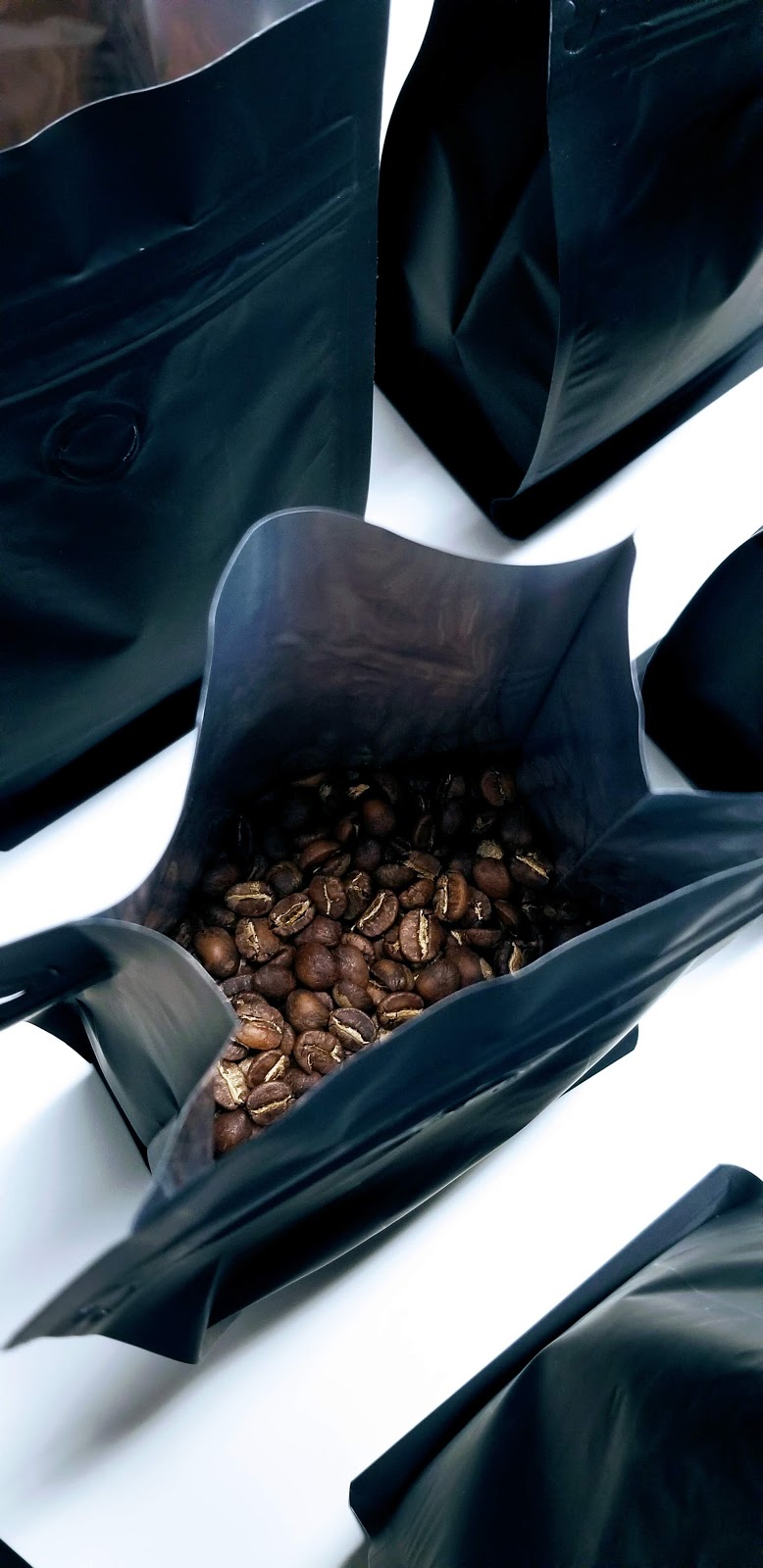 Kafeland Coffee Roastery | 34 Queen St W unit 1, Mississauga, ON L5H 1L4, Canada | Phone: (416) 726-1922