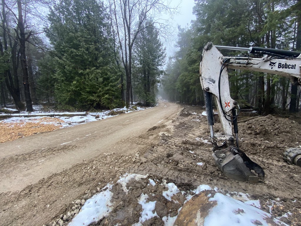 Earth Diggers Contracting | 828254 Mulmur Nottawasaga Townline, Mulmur, ON L9V 0Y7, Canada | Phone: (705) 351-8073