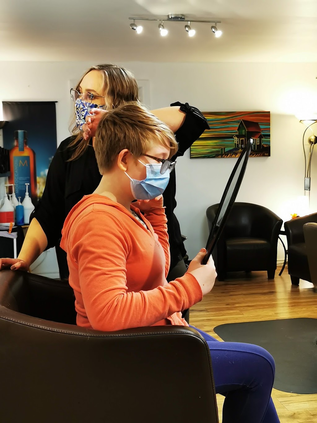 Zcizzorz Hair Studio Plus | 581 Manitoba St, Bracebridge, ON P1L 1W9, Canada | Phone: (705) 646-0325