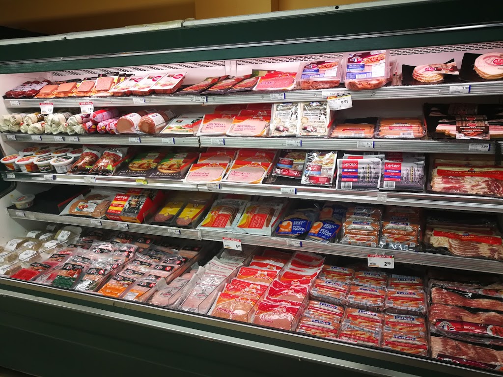 Marché Bonichoix Épicerie Y&Z inc. | 299 Avenue Royale, Saint-Tite-des-Caps, QC G0A 4J0, Canada | Phone: (418) 823-2314