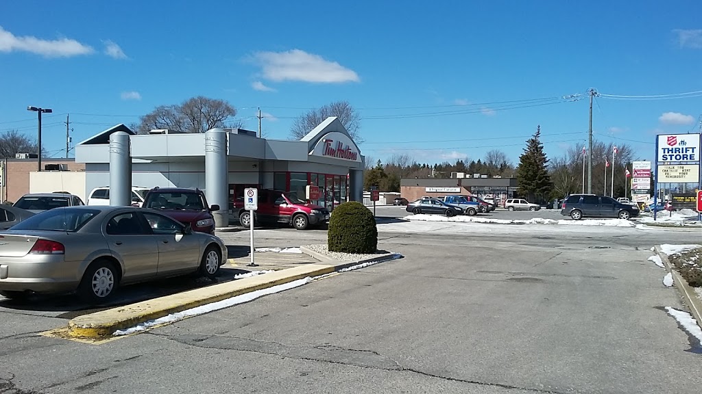 Tim Hortons | 452 St Clair St, Chatham-Kent, ON N7L 3K7, Canada | Phone: (519) 354-9490