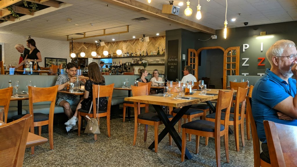 La Piazzetta Saint-Louis | 3100 Rue de la Forest, Québec, QC G1W 1L8, Canada | Phone: (418) 650-6655