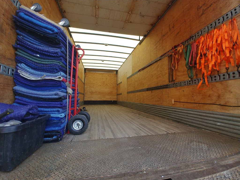 Metropolitan Movers Greater Vancouver Area Langley | 20211 66 Ave E404, Langley Twp, BC V2Y 0L4, Canada | Phone: (604) 358-1577