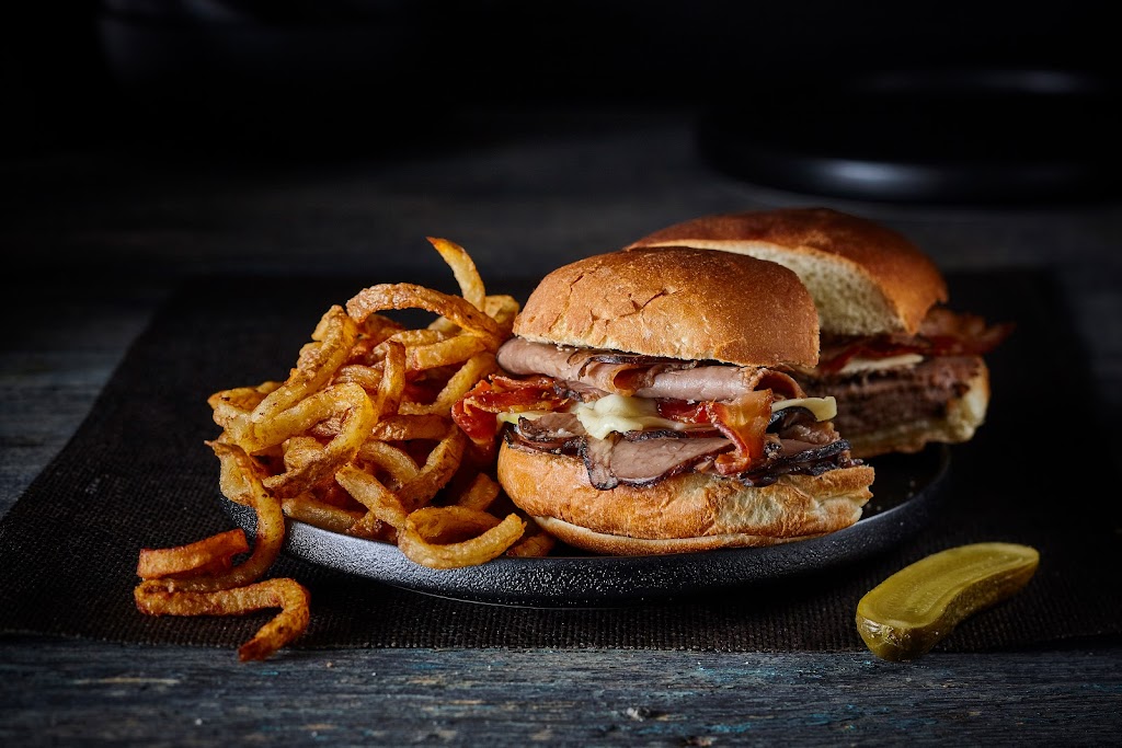 RockN Deli CF Fairview | FC05, 6701 Trans-Canada Hwy, Pointe-Claire, QC H9R 5J2, Canada | Phone: (514) 428-1010