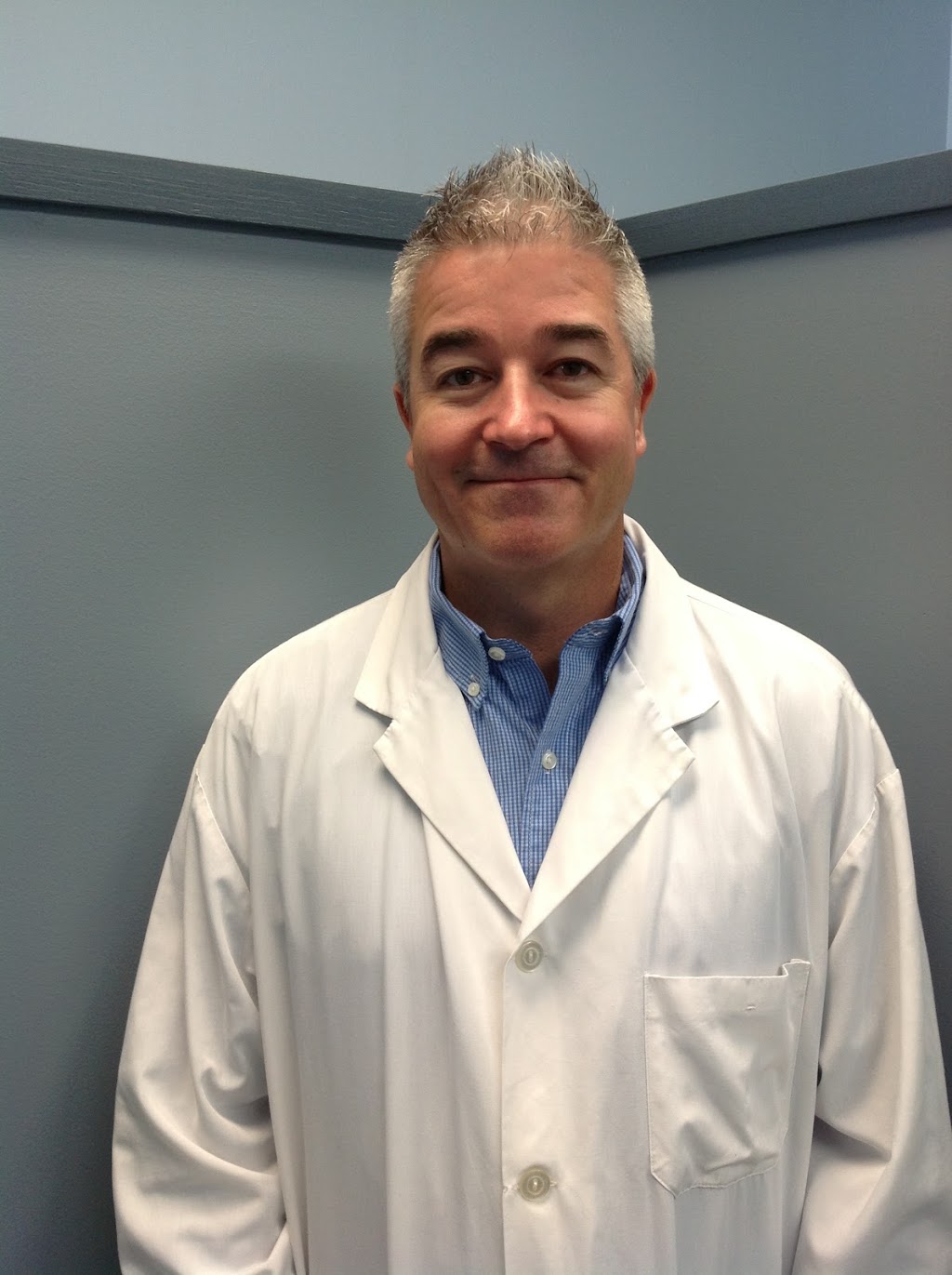 Macleod Plaza Denture Clinic | 180 94 Ave SE, Calgary, AB T2J 3G8, Canada | Phone: (403) 252-9773